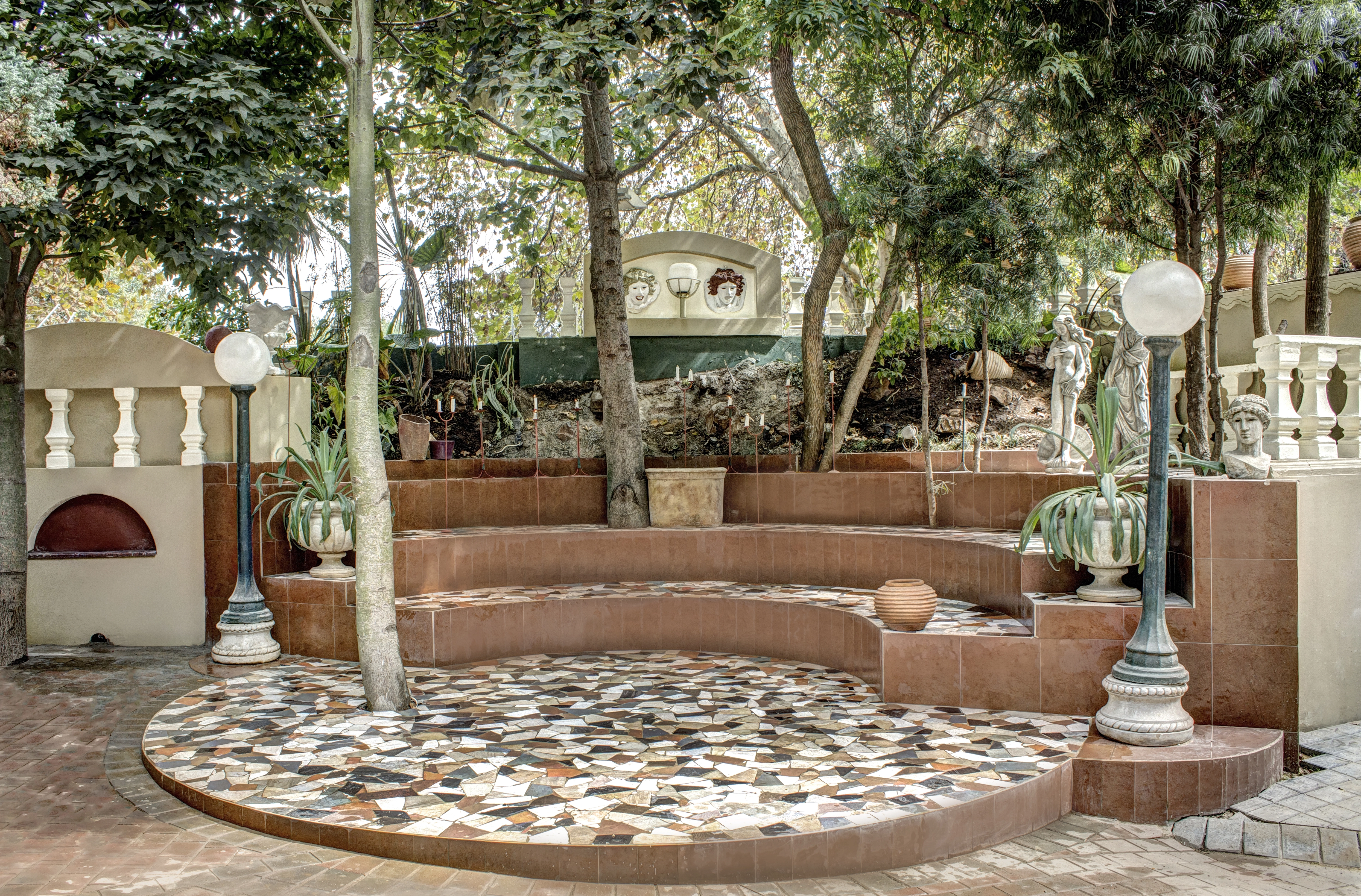 Amphitheatre stage
