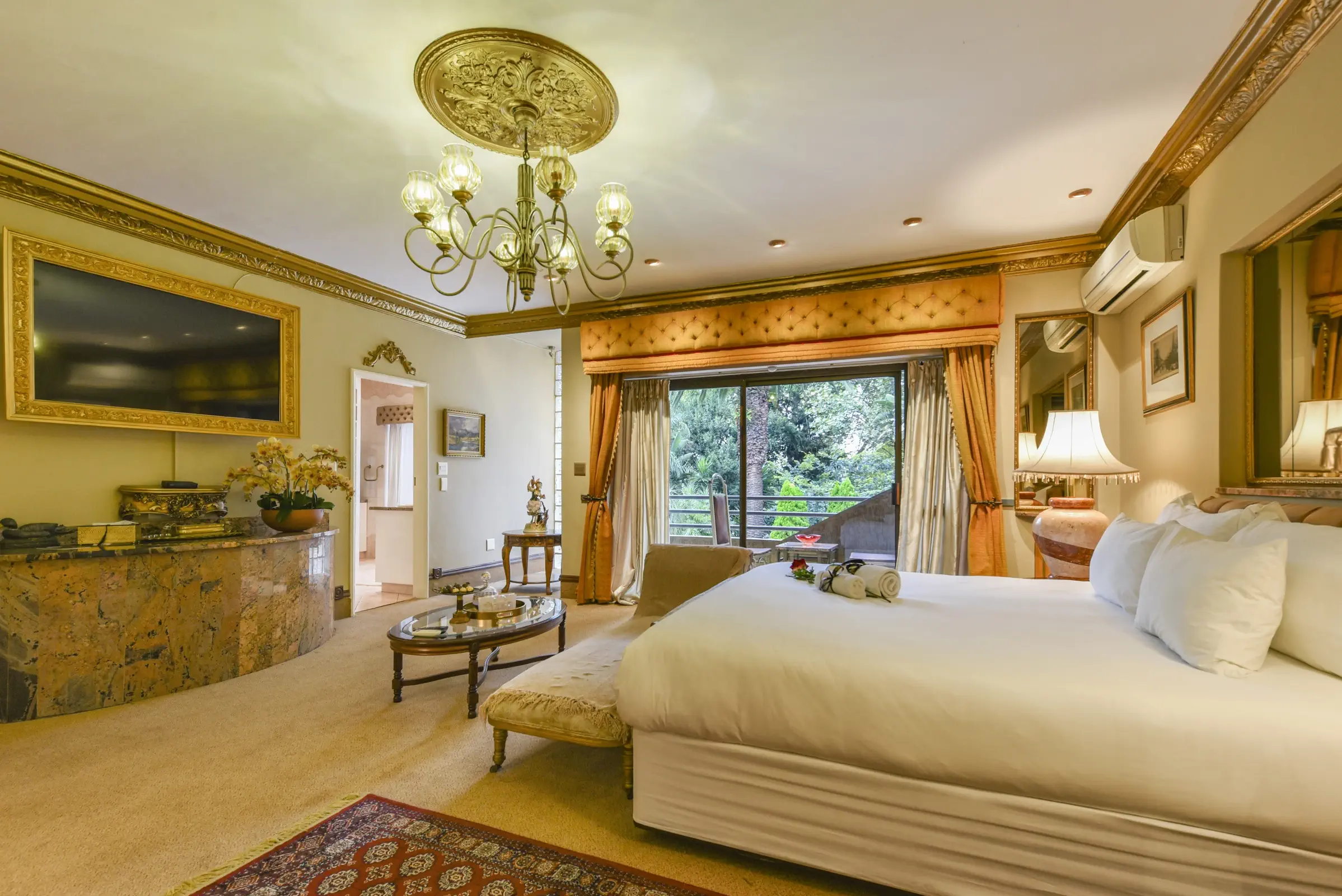 Villa Simonne grand suite and dramatic décor